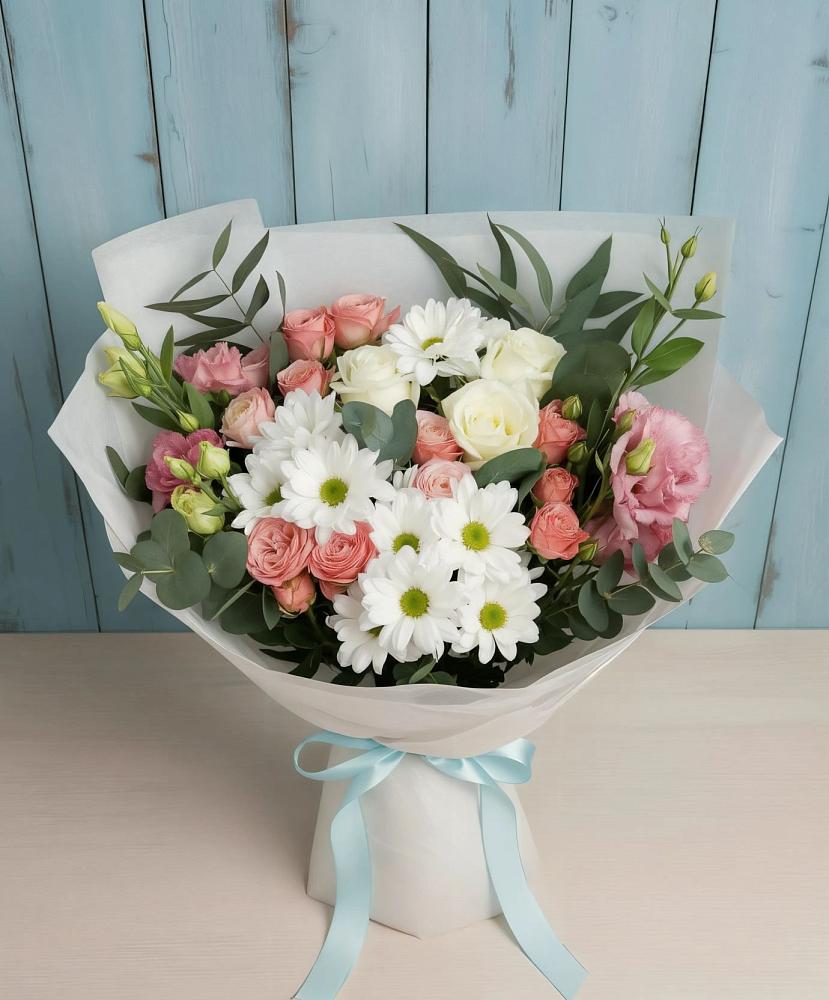 Букет цветов из: Розы, Лизиантусы и Хризантемы в Нижних-Сергах