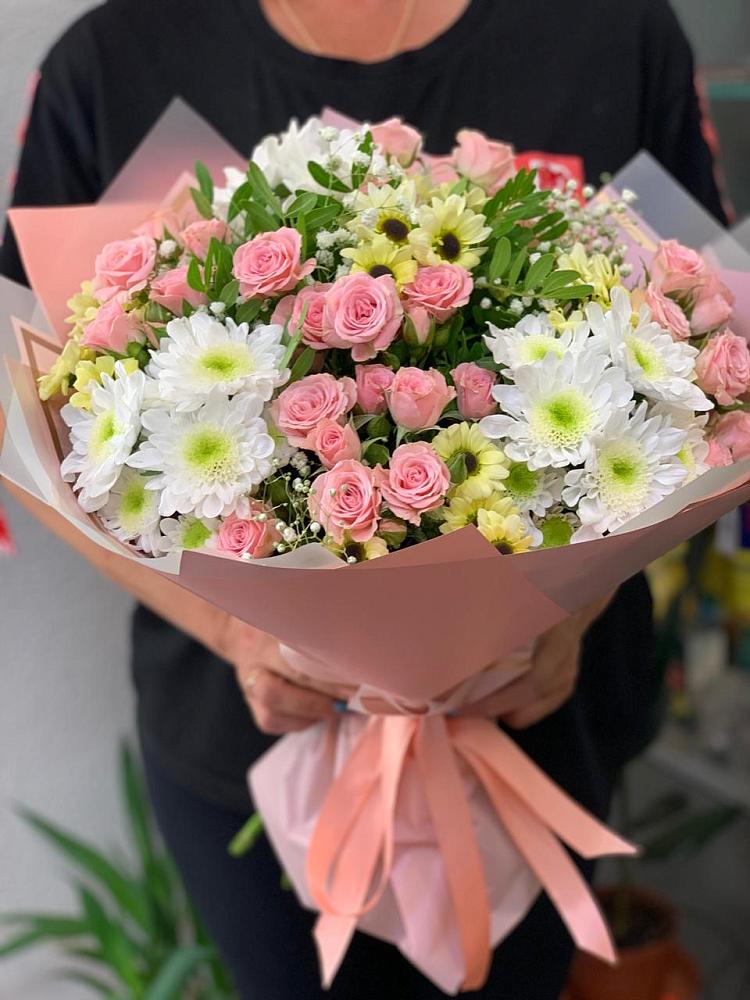 Букет цветов из: Розы и Хризантемы в Нижних-Сергах