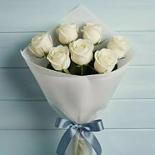 Букет 7 Белых роз Эдлесс Лав в Нижних-Сергах