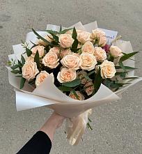 Букет Кремовые розы Латте в Нижних-Сергах