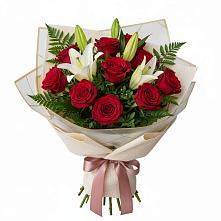 Букет цветов из:  Лилии и Розы в Нижних-Сергах