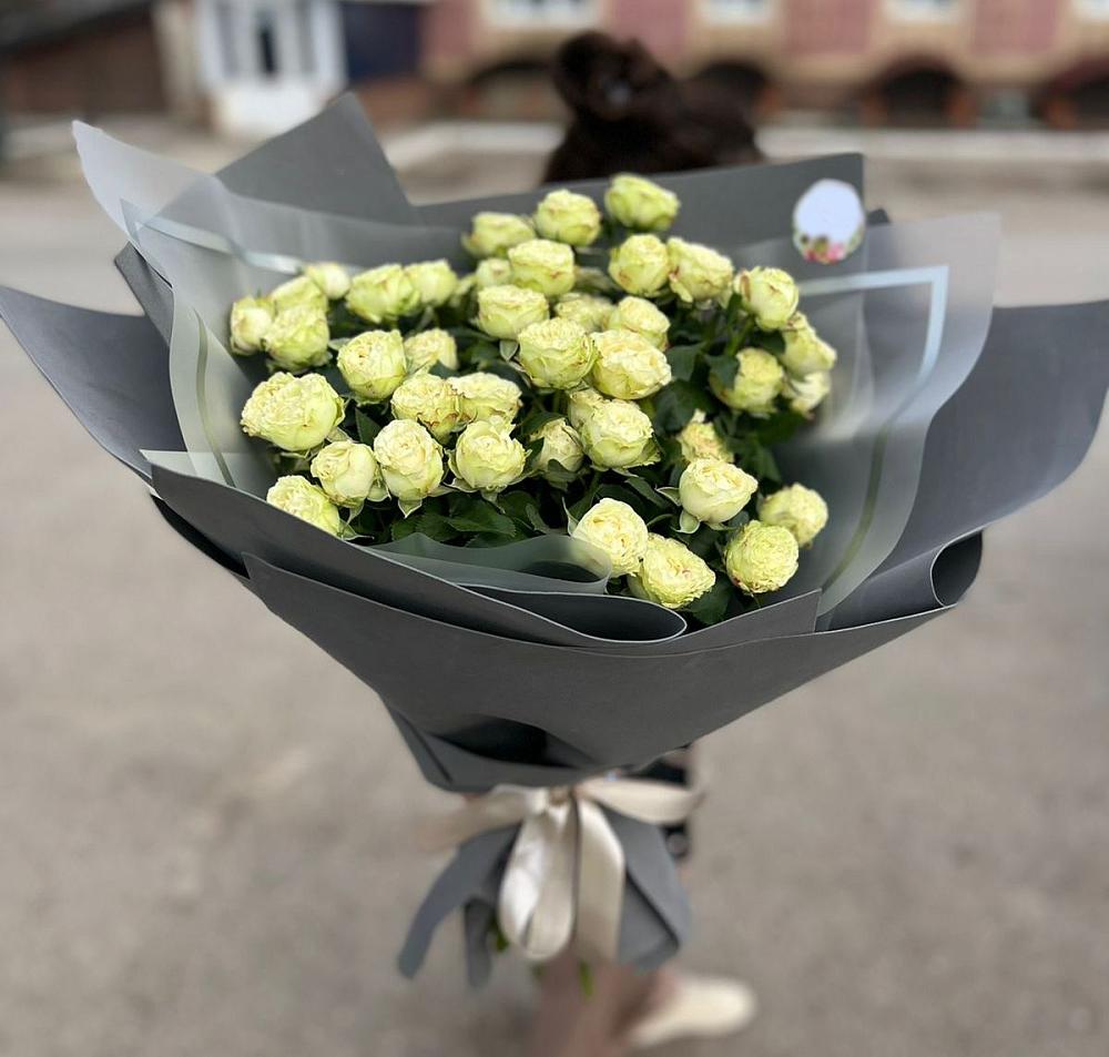 Белые кустовые розы Солинеро в Нижних-Сергах Букет Белые кустовые розы Солинеро в Нижних-Сергах
