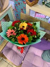 Букет цветов из:  Герберы, Хризантемы и Альстромерии #REPLACE_PRED# Нижних-Сергах