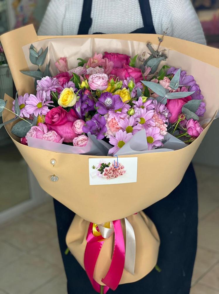 Букет цветов из: Хризантемы, Гвоздики и Альстромерии в Нижних-Сергах