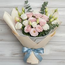 Букет цветов из:  Лизиантусы в Нижних-Сергах