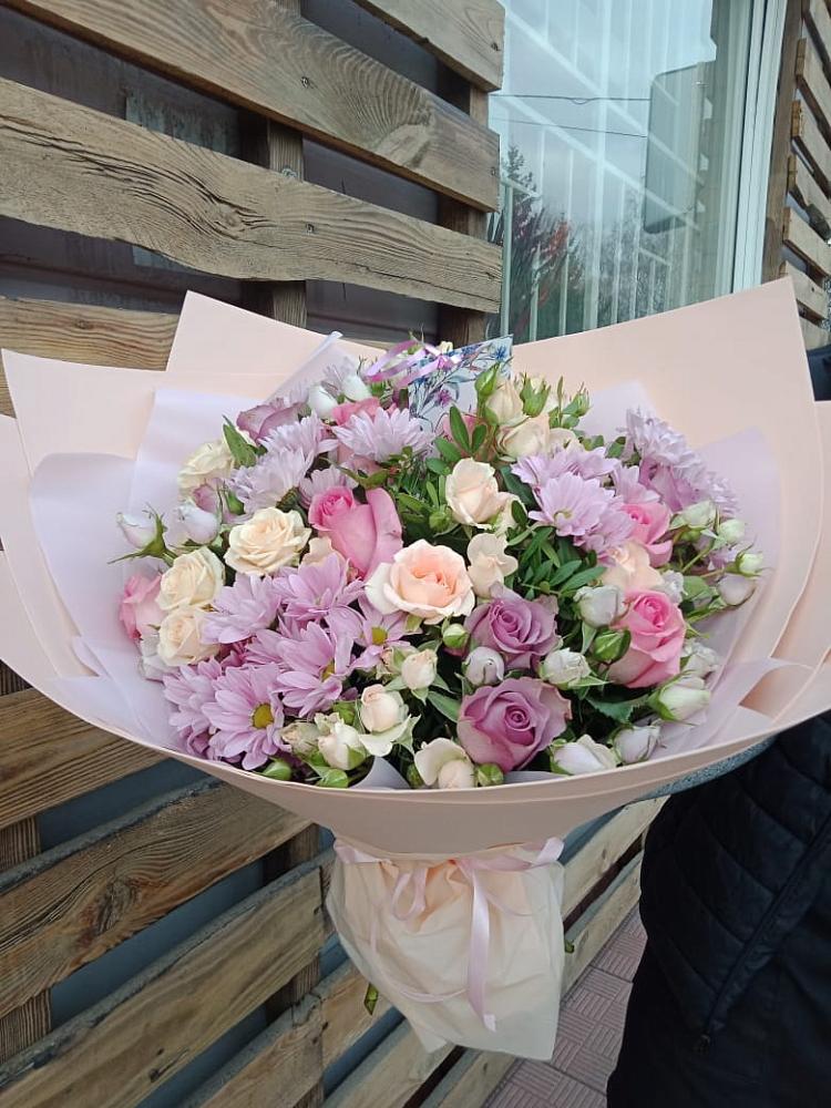 Букет цветов из: Розы и Хризантемы в Нижних-Сергах