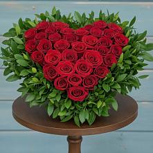 Цветочная композиция из Розы в виде сердца в Нижних-Сергах