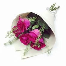 Букет цветов из:  Розы в Нижних-Сергах