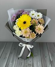 Букет цветов из:  Розы, Герберы и Хризантемы в Нижних-Сергах