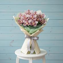 Букет цветов из:  Орхидеи и Розы в Нижних-Сергах