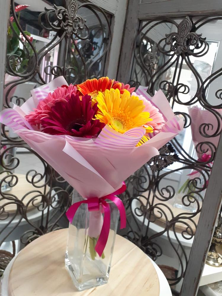 Букет цветов из: Герберы в Нижних-Сергах