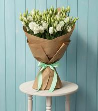 Букет цветов из:  Лизиантусы в Нижних-Сергах