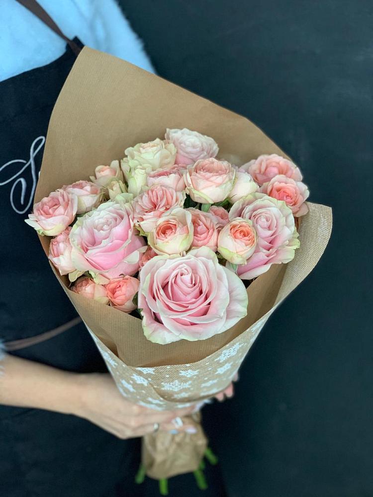 Букет цветов из: Хризантемы и Розы в Нижних-Сергах