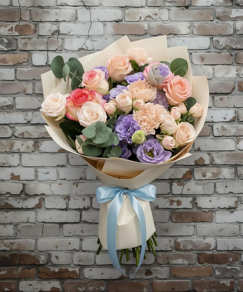 Букет цветов из: Розы, Лизиантусы и Гвоздики в Нижних-Сергах