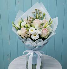 Букет цветов из:  Розы и Лизиантусы в Нижних-Сергах