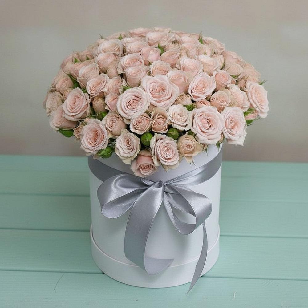 Цветочная композиция из Розы в шляпной коробке в Нижних-Сергах